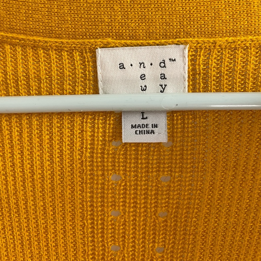 Sweater - Picture 2 of 3